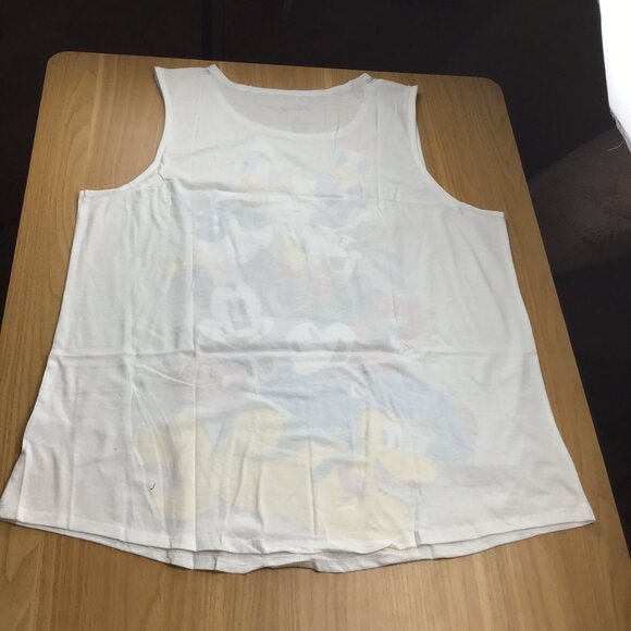 DISNEY MICKEY & FRIENDS Junior Plus Size Sleeveless Top Size 1X, 2X, 3X - Picture 5 of 5